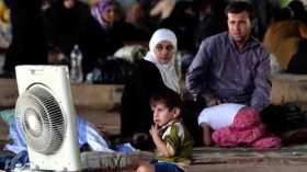 أكثر من 50 لاجئا سوريا يبدأون إضرابا عن الطعام في مصر
