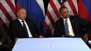 L'ONU discute du sort de sa mission en Syrie, pilonnage de villes rebelles