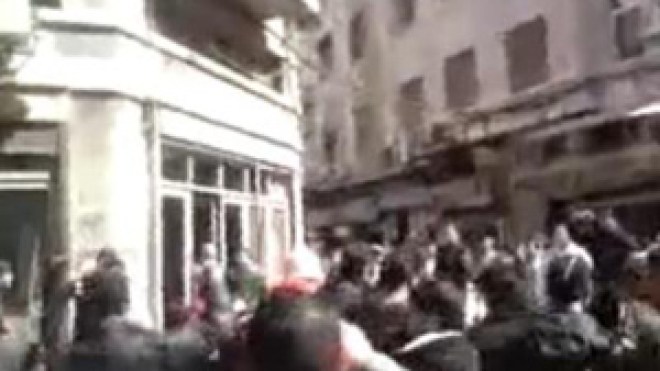 مقتل‭ ‬10‭ ‬في‭ ‬مواجهات‭ ‬بسوريا‭ ‬والأكراد‭ ‬يلتحقون‭ ‬بالمحتجين