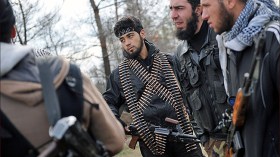 75 مقاتلا دربتهم أمريكا دخلوا سوريا من تركيا