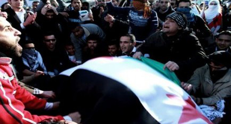 Manifestation à Beyrouth pour le 1er anniversaire de la révolte en Syrie
