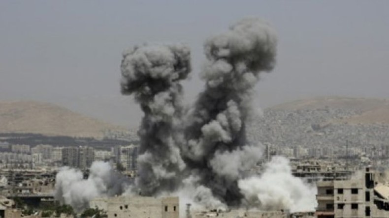 مقتل 10 على الأقل في ضربات جوية للقوات الحكومية على حلب