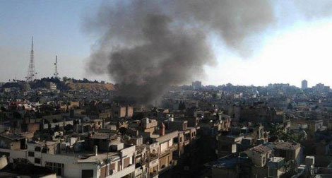 Syrie : un millier de familles encerclées et bombardées à Homs, 18 morts dans des violences