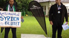 سبّاح‭ ‬سوري‭ ‬يهدي‭ ‬ميداليته‭ ‬الفضية‭ ‬للشهداء