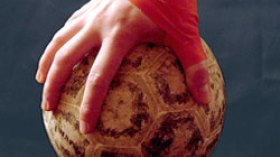 كرة اليد: سيدات الجزائر تدشن المنافسة الإفريقية بهزيمة أمام تونس