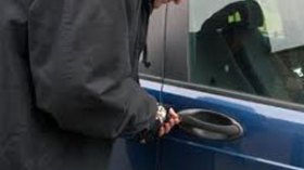 الإطاحة‭ ‬بعصابة‭ ‬متخصصة‭ ‬في‭ ‬سرقة‭ ‬السيارات‭ ‬وتزوير‭ ‬الوثائق‭ ‬الرسمية