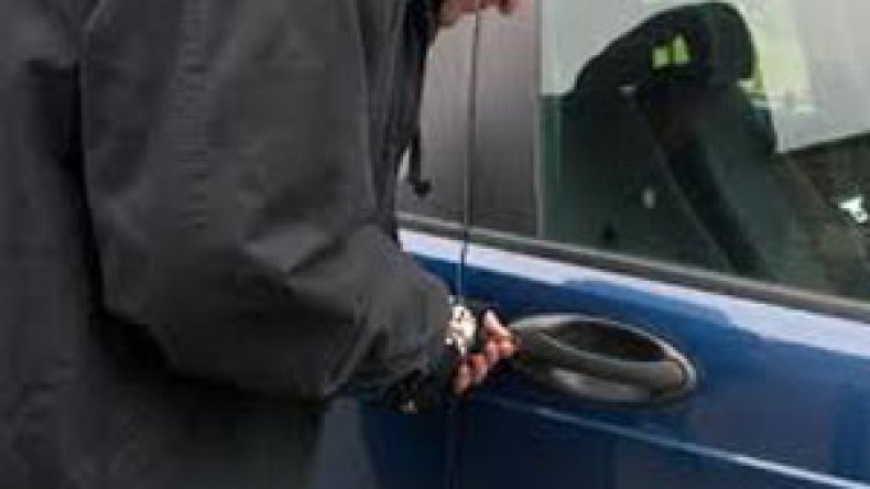 الإطاحة‭ ‬بعصابة‭ ‬متخصصة‭ ‬في‭ ‬سرقة‭ ‬السيارات‭ ‬وتزوير‭ ‬الوثائق‭ ‬الرسمية