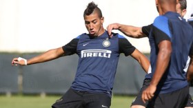 الإنتر يريد تحويل تايدر إلى روبين كازان