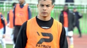 نقل مهاجم بجاية “طاطام” إلى مستشفى تيزي وزو