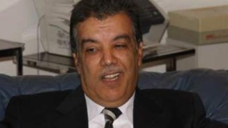 طارق ذياب يشعل النار في ثوبي وديع الجريئ ونبيل معلول