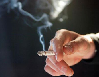 Le tabagisme matinal double le risque de développer un cancer du poumon