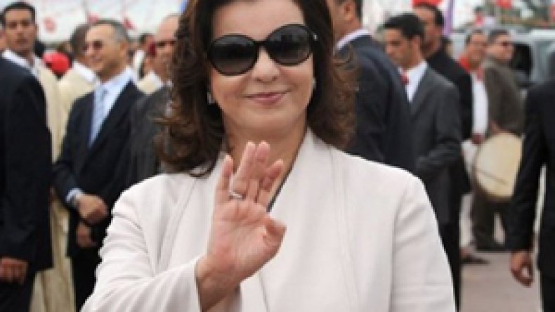 ممثل “لاكوست” في الجزائر يتبرأ من علاقة شريكه بزوجة الرئيس التونسي المخلوع