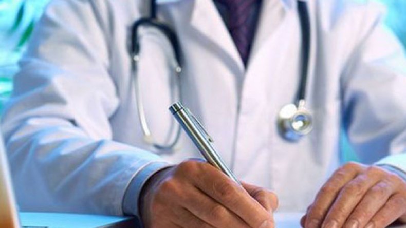 طبيب أم.. عاء؟