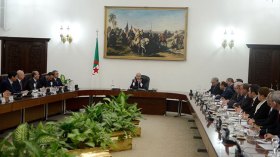 اجتماع لمجلس الوزراء الأحد بتقنية التواصل المرئي عن بعد