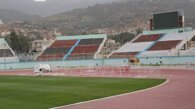 إجراءات مشددة في “تشاكر” وتعهدات بتفادي السوق السوداء في بيع التذاكر