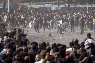 Égypte: calme relatif au Caire, appels à de nouvelles manifestations