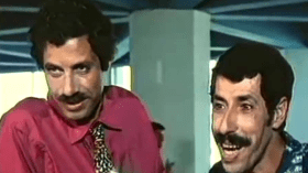 همّ يضحك وهمّ يبكي !