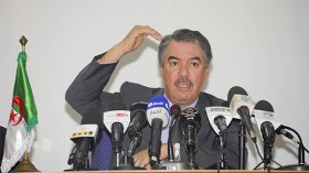 أطراف خفية تحاول زرع الفتنة في الجامعة!