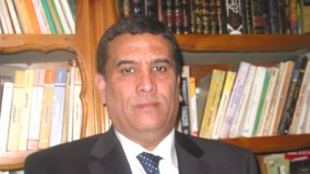 عالم في الفيزياء يغادر الجزائر نحو كندا بسبب التهميش