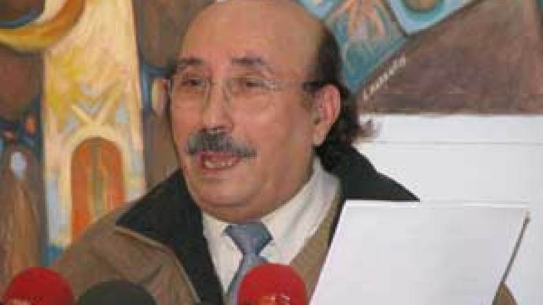 »منعت من تحويل بعض رواياتي إلى أفلام بزعم أنني كاتب شيوعي«