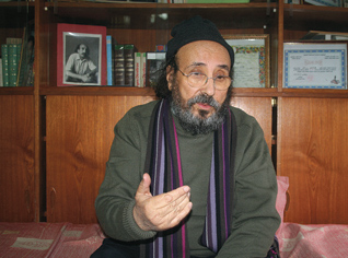 Interview: â€œI am for Louisa Hanoune to be president,â€ says Tahar Ouettar