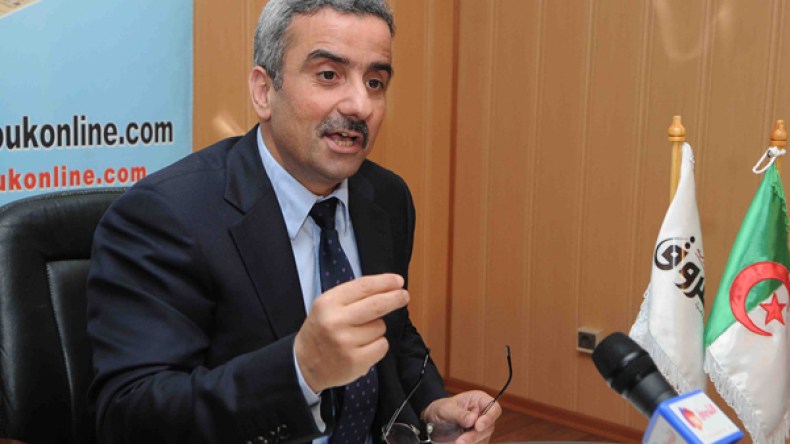 محمد تهمي يناقش العديد من المواضيع مع رؤساء الأندية