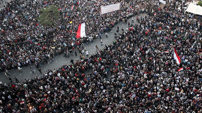 “الروائي غير مطالب بأن يصنع الثورات”