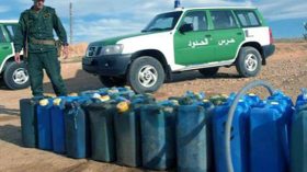 الجيش يوقف مهربا ويحجز وقودا ومواد غذائية بالجنوب
