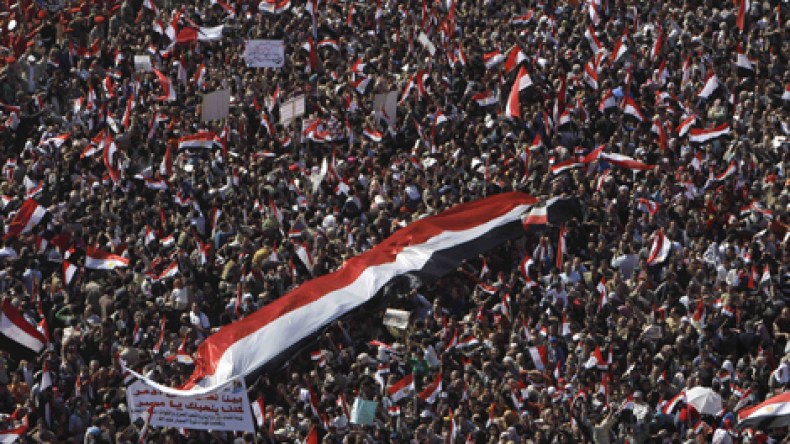 مليونية انقاذ الثورة تنجح في لمّ الفرقاء السياسيين