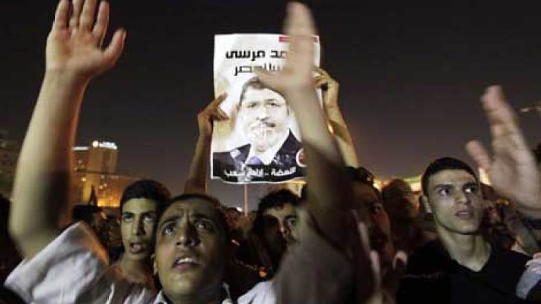 قرارات مرسي جريئة وضربة قاصمة للثورة المضادة