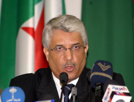 Tayeb Louh: L'extradition d'El Khalifa est contestée par le recours de la Cour Européenne des Droits de l'Homme