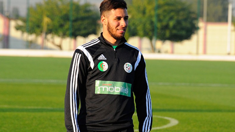 الشعب الجزائري ينتظرنا ونطمح للفوز على غانا لإسعاده