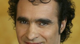 “الفنانون المصريون خرجوا من الإطار الرياضي وعلى الجزائر أن تفرض الاعتذار من أجل الشهداء “