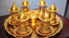 أطقم فاخرة للمناسبات والأعياد