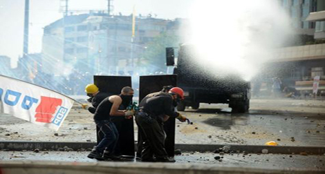 Turquie: la police reprend la place Taksim