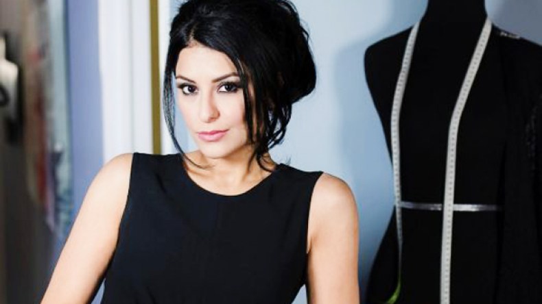 تالا راسي.. قصة مصممة إيرانية كسرت القواعد بعد أن تعرضت للجلد