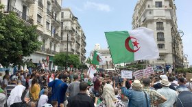 “الجزائر حررها الجميع ويبنيها الجميع”