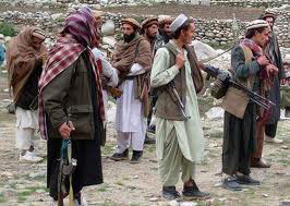 Afghanistan: 3 kamikazes présumés tués et 2 autres blessés