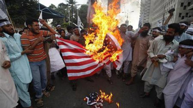 طالبان باكستان تدفن محسود وتتوعد بتفجيرات ثأرية