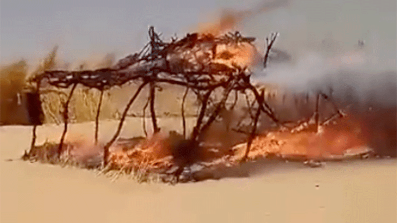 حريق يلتهم عشرات الأكواخ بقرية تمكيندوت بتمنراست