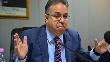 …وتستمرّ الفضائح!