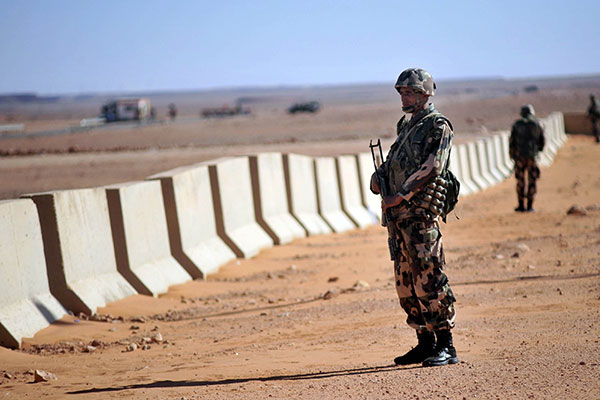 Un terroriste se rend aux autorités militaires de Tamanrasset