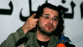 الشاعر الفلسطيني تميم البرغوثي: ما حدث مع محمد مرسي خيانة عظمى