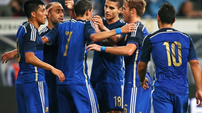 راقصو “التانغو” يُعطلون الآلة الألمانية.. ويثأرون لأنفسهم