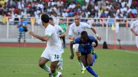 “الطارطون” والحرارة والرطوبة و60 ألف متفرج يتحالفون ضد “الخضر” في تنزانيا