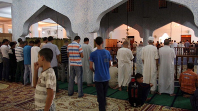 فوضى في‮ ‬المساجد‮!‬