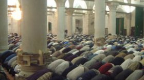 هكذا يستعد الجزائريون وتستعد المساجد لرمضان
