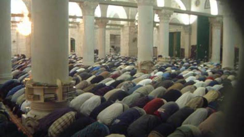 التراويح على وقع أنغام موسيقية