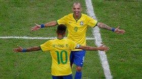 الهداف الجديد للبرازيل يدعّم قطر.. ويهاجم الداعين لتجريدها من مونديال 2022