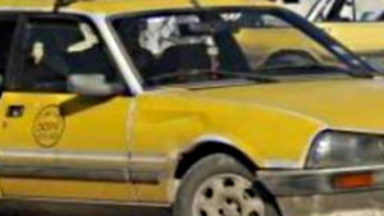 ثلاثة إخوة يذبحون سائق أجرة يعمل بالخروبة ليستولوا على سيارته